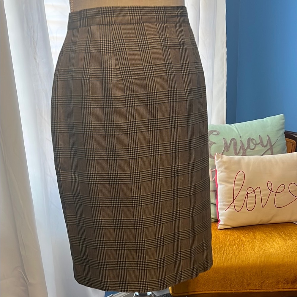Vintage Gianni Brown and Tan Knee-Length Pencil Skirt, Size 10